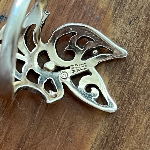 James Avery Retired 14K Yellow Gold Openwork Bird in Flight Dove cocktail ring - Picture 9 of 9